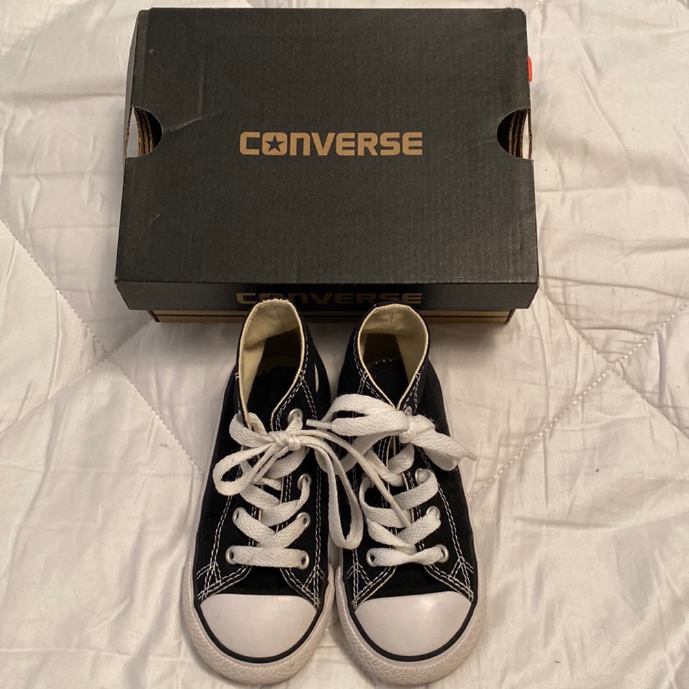 Kids converse shoes